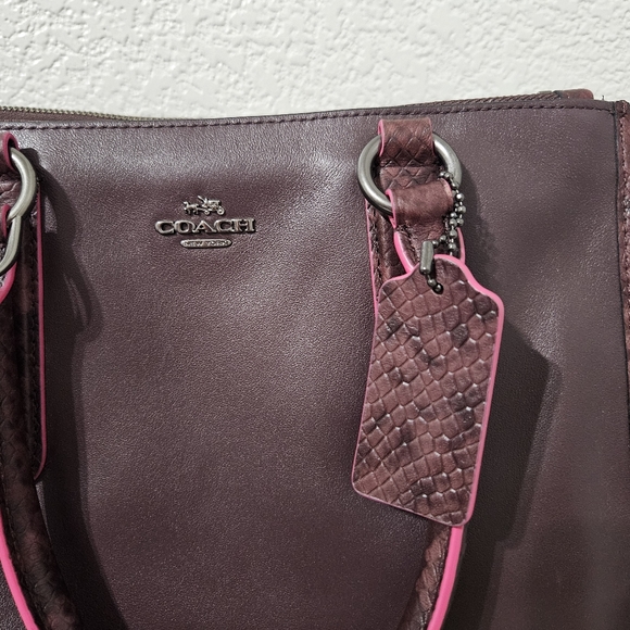 Coach Carryall Bag - Picture 5 of 14